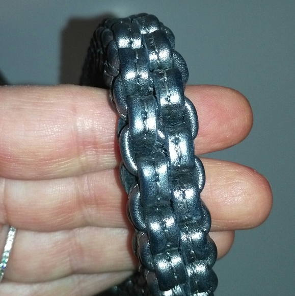 🦋 3/$30 Kenneth Cole genuine leather bag - Picture 7 of 8